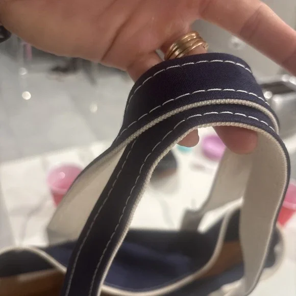 L.L. Bean Navy and Cream Tote Bag - Picture 4 of 8